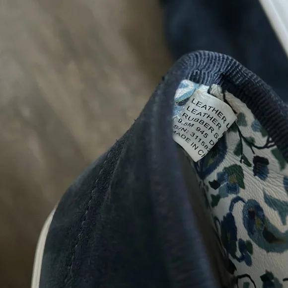 Tory Burch High Top navy Suede Sneakers size 9.5 - Picture 8 of 9